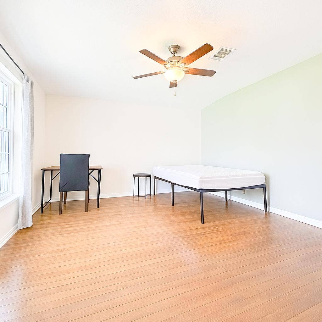 5 BR in Houston
