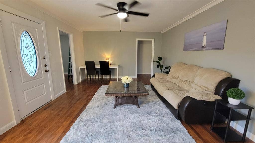 5 BR in Houston