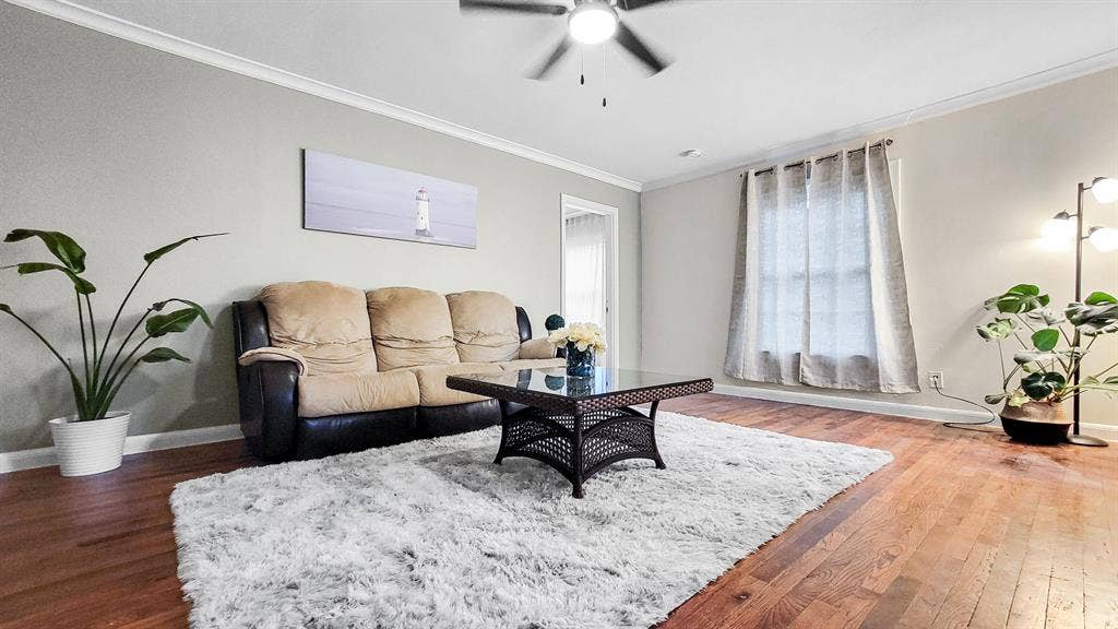 5 BR in Houston