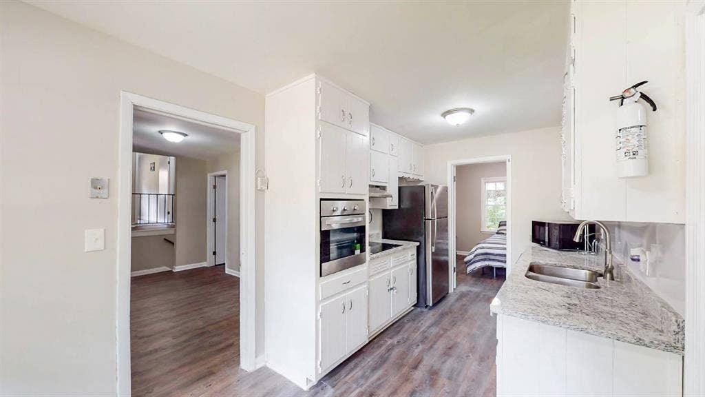 10 BR in College Park
