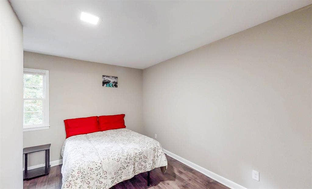 10 BR in College Park