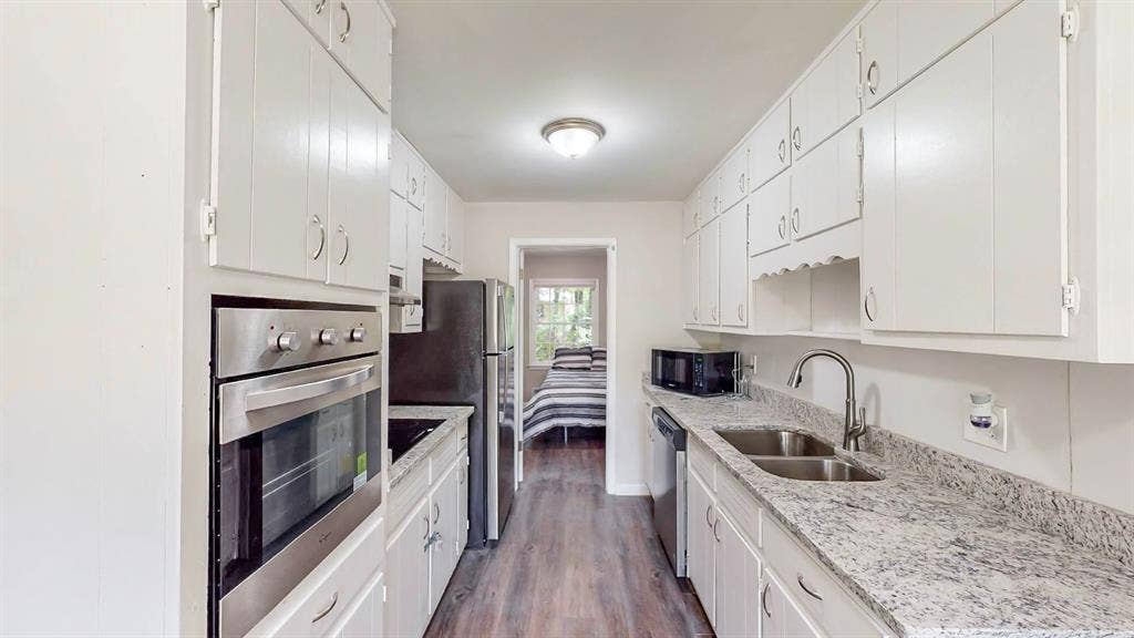 10 BR in College Park