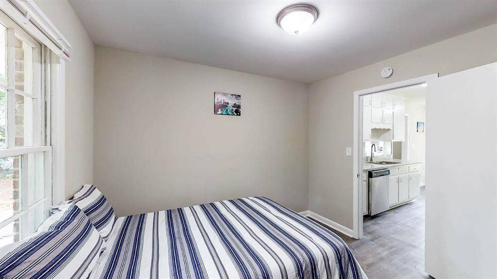 10 BR in College Park