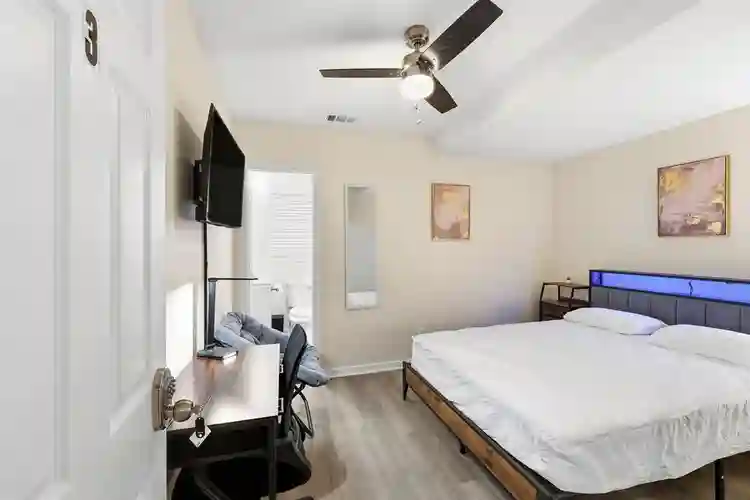 7 BR in Atlanta