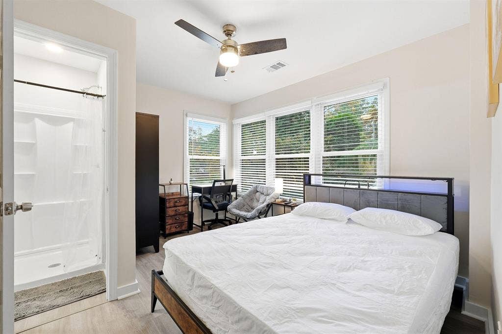 7 BR in Atlanta