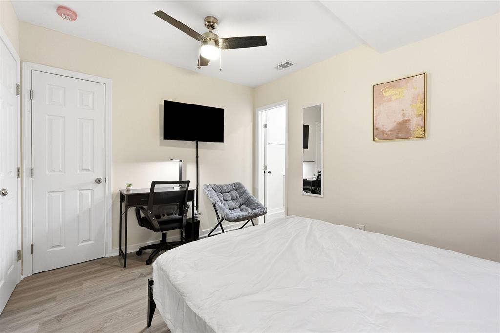 7 BR in Atlanta