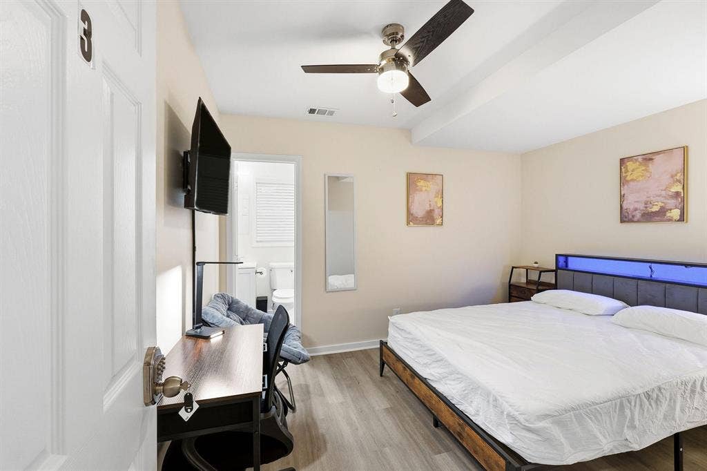 7 BR in Atlanta
