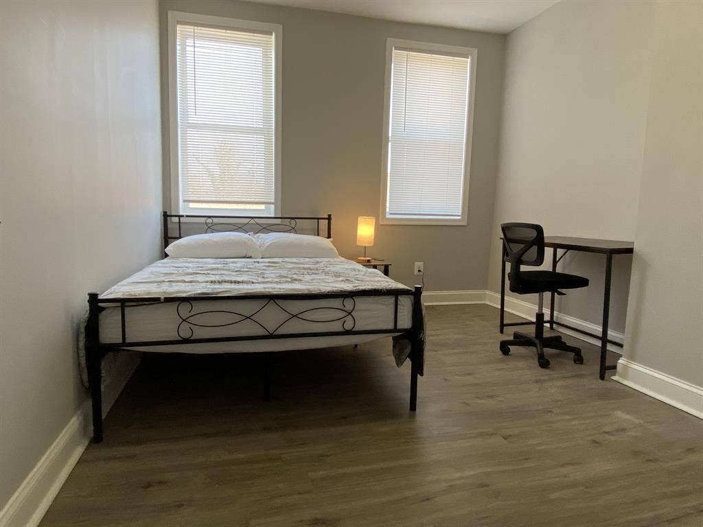 7 BR in Baltimore