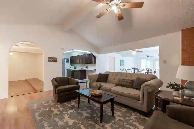 1 BR in Arlington