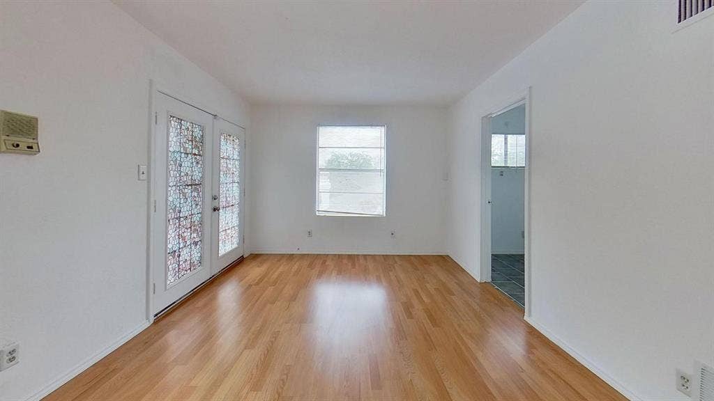 1 BR in Arlington