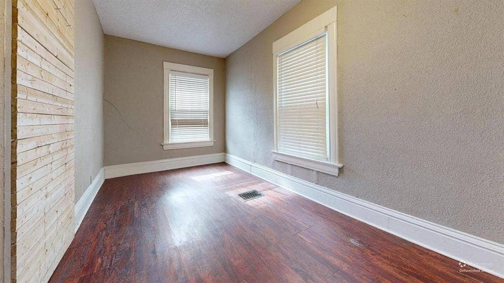 1 BR in Kansas City