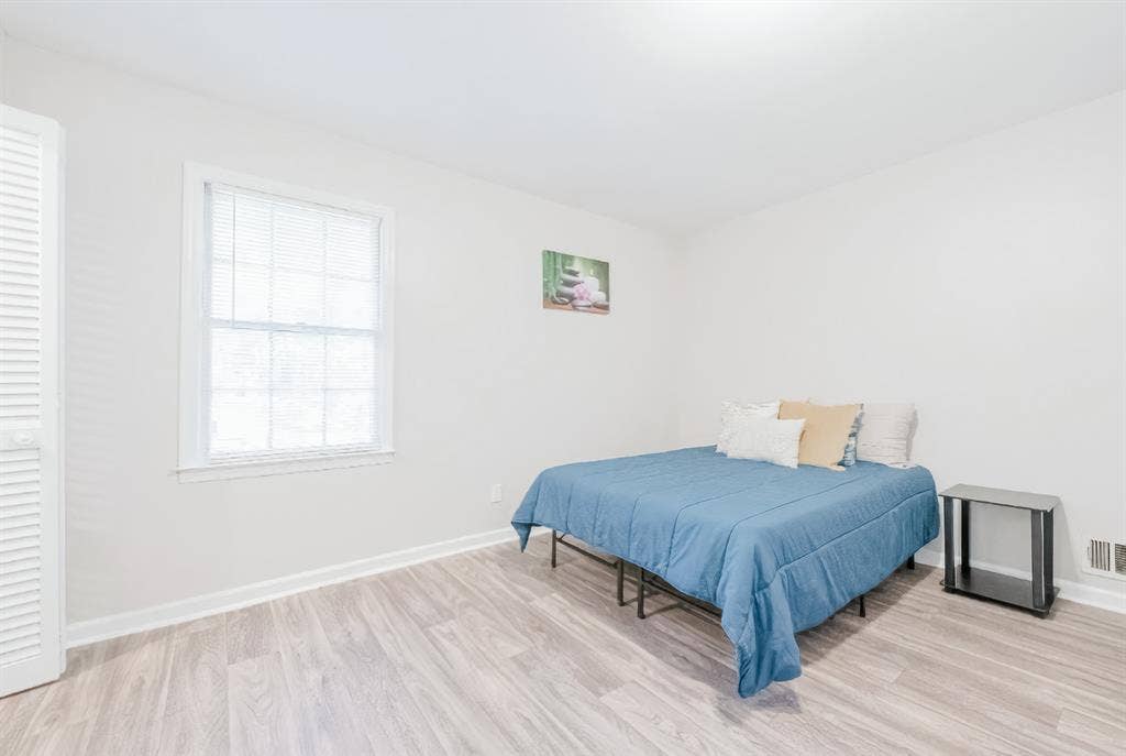 7 BR in Atlanta