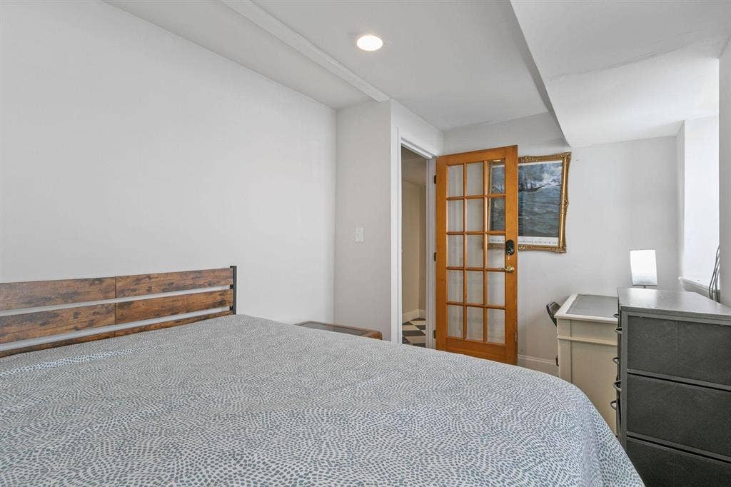 9 BR in Baltimore