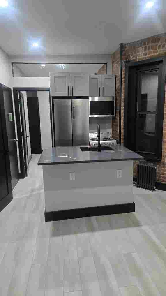 BRICKS, Washer/Dryer, glass shower