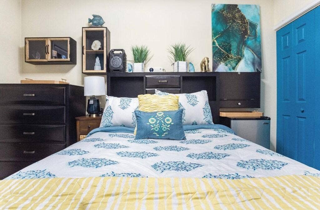 1 BR in Washington
