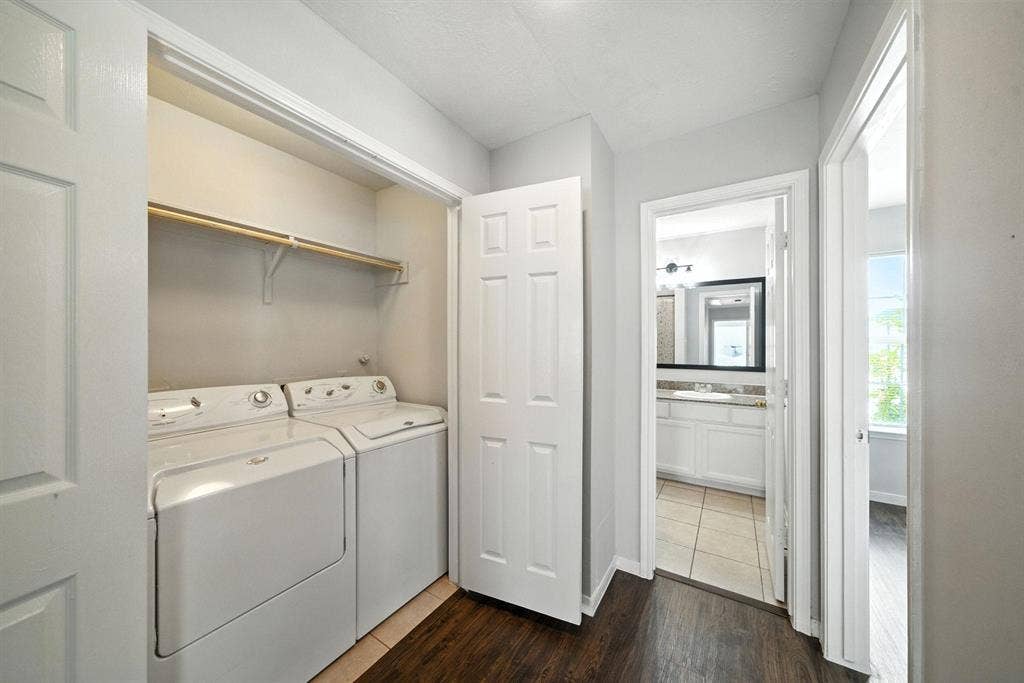 4 BR in Houston