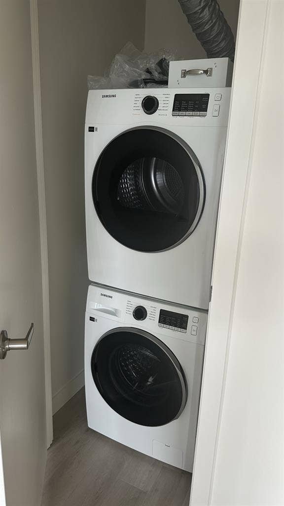 Private room for rent bath