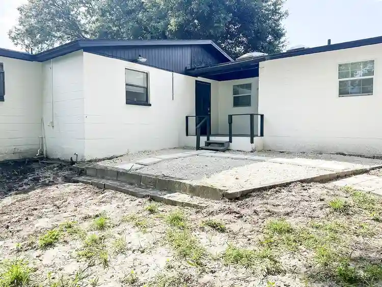 10 BR in Tampa