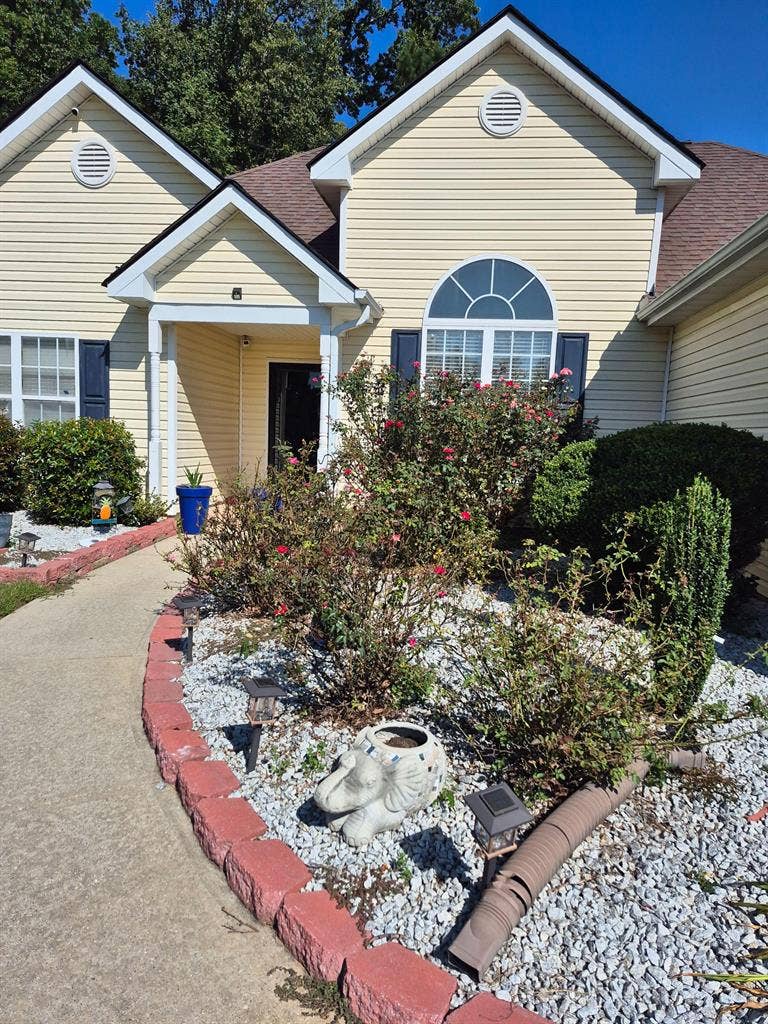 1 BR in Snellville