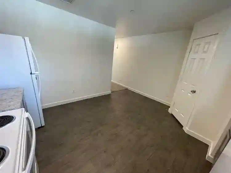 1 BR in Cypress