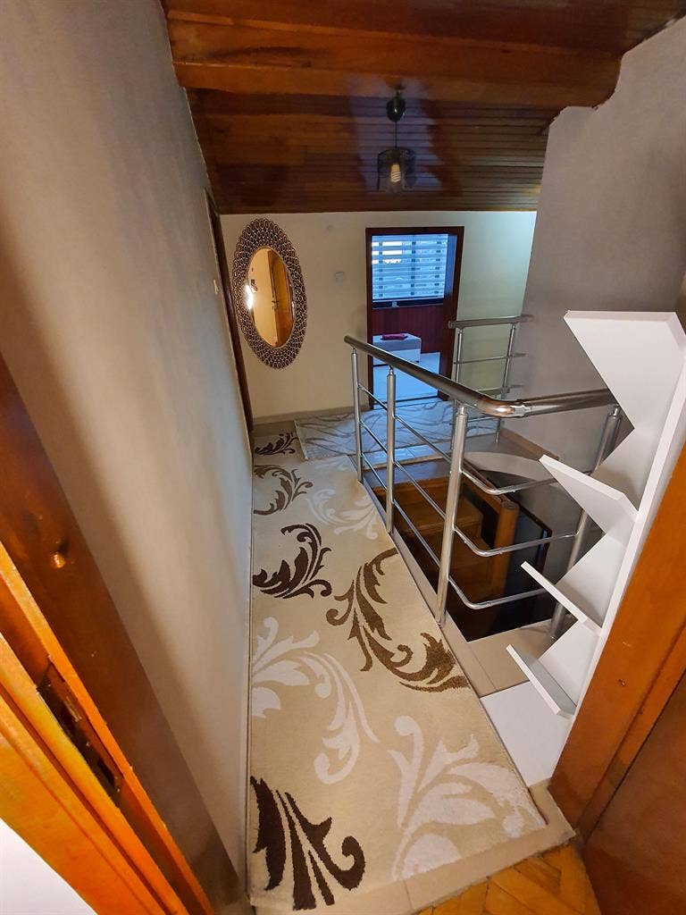 Metroya 1 dakika dublex