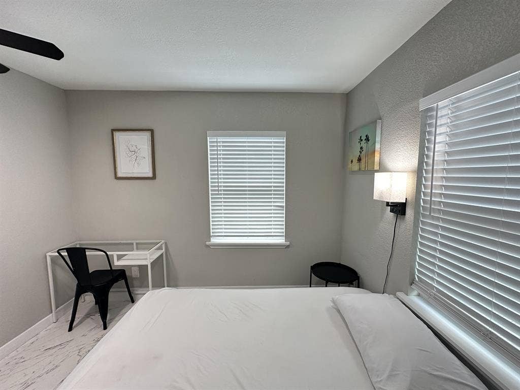 3 BR in Houston