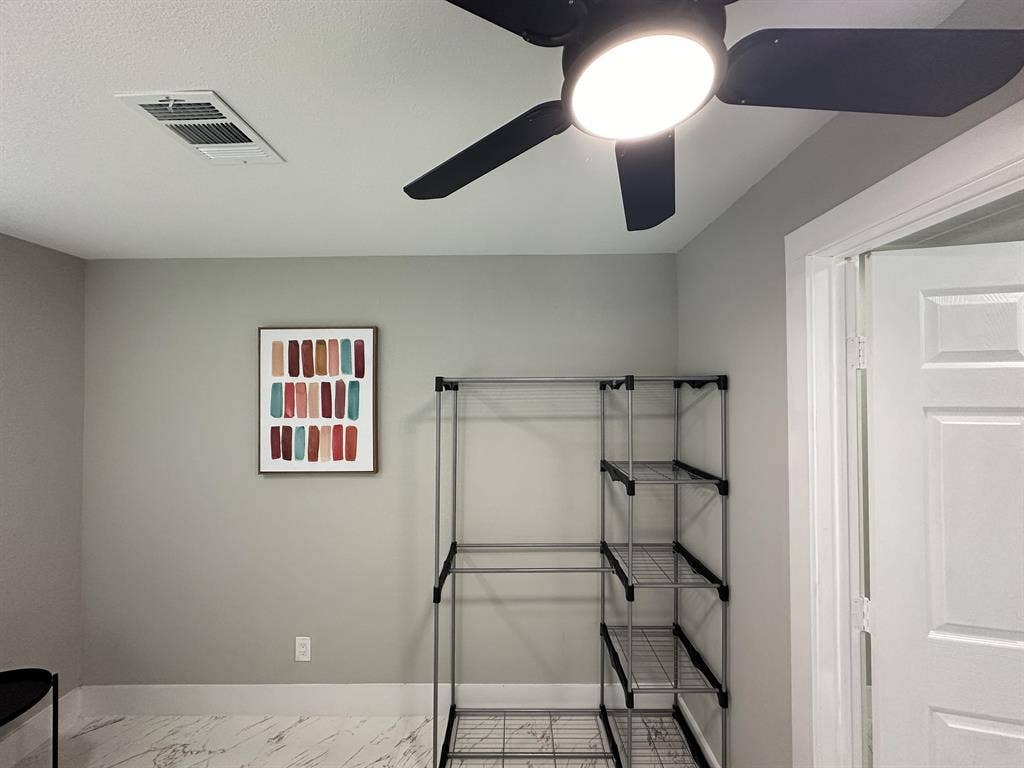 3 BR in Houston