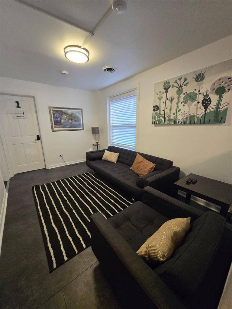 2 BR in Chicago