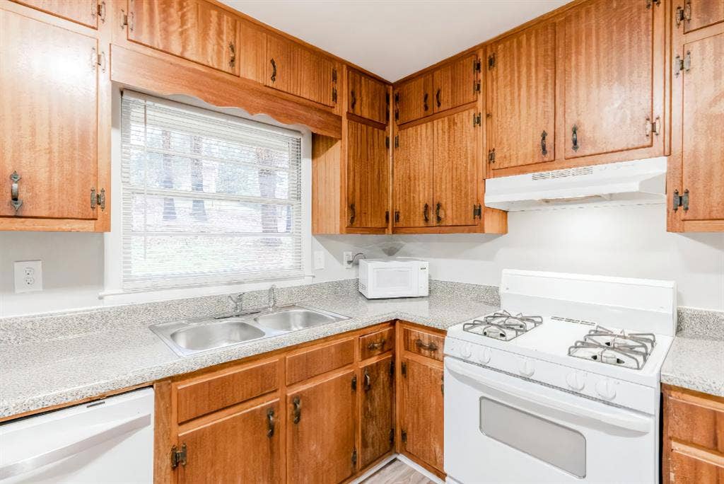 6 BR in Decatur