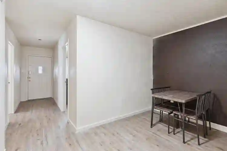 1 BR in DeSoto