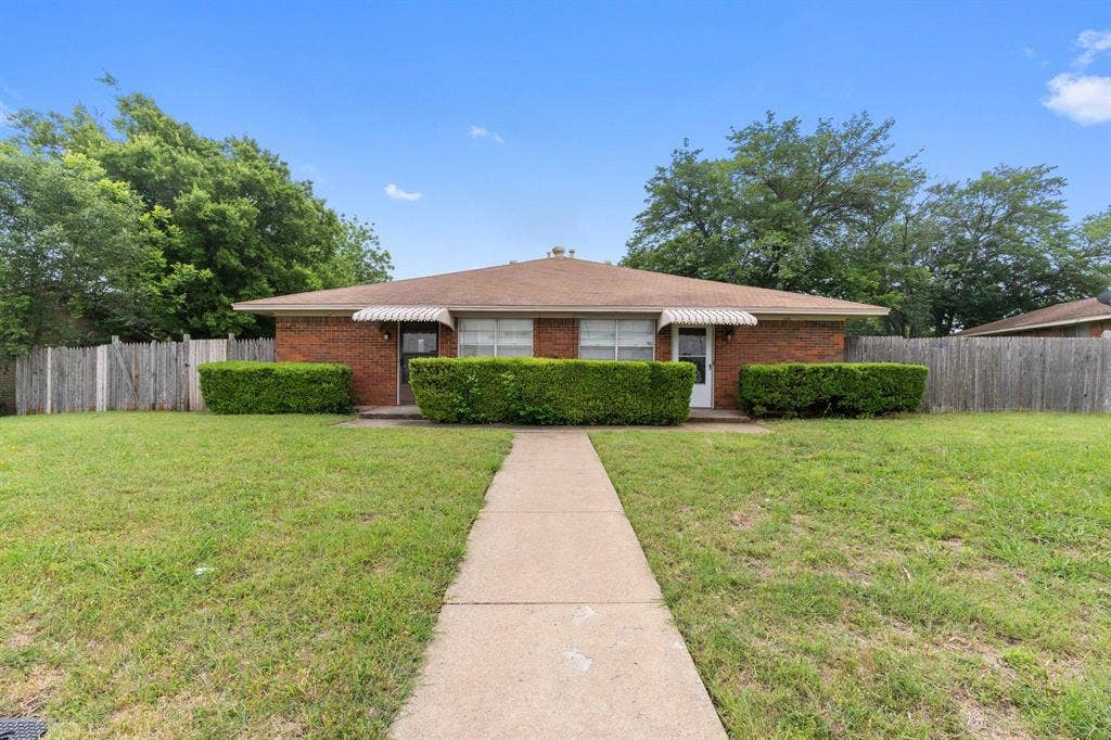 3 BR in DeSoto