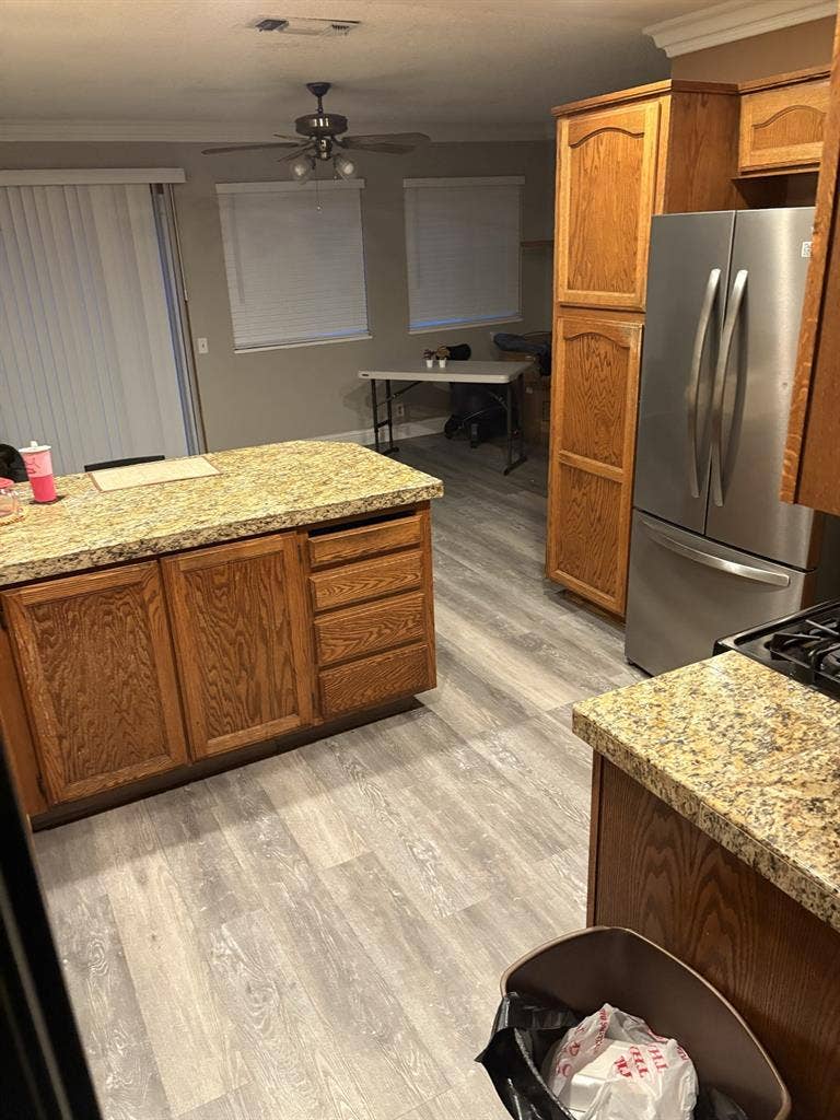 Looking for a female tenant