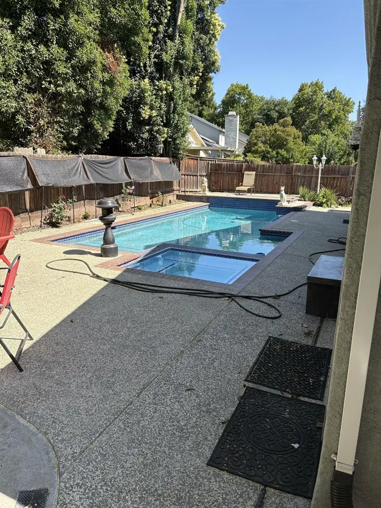 Looking for a female tenant