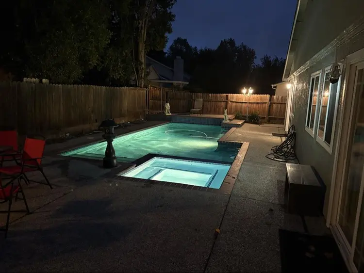 Looking for a female tenant