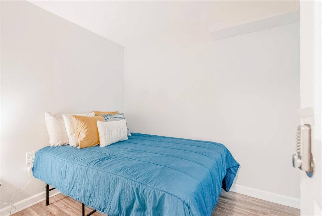 6 BR in Atlanta