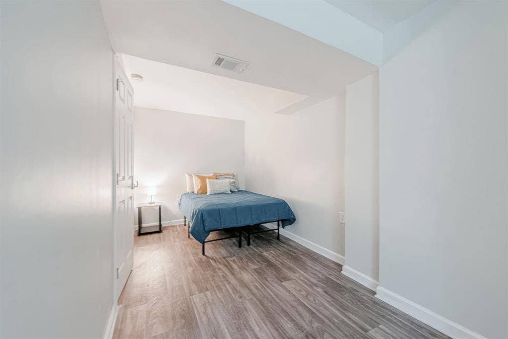 6 BR in Atlanta