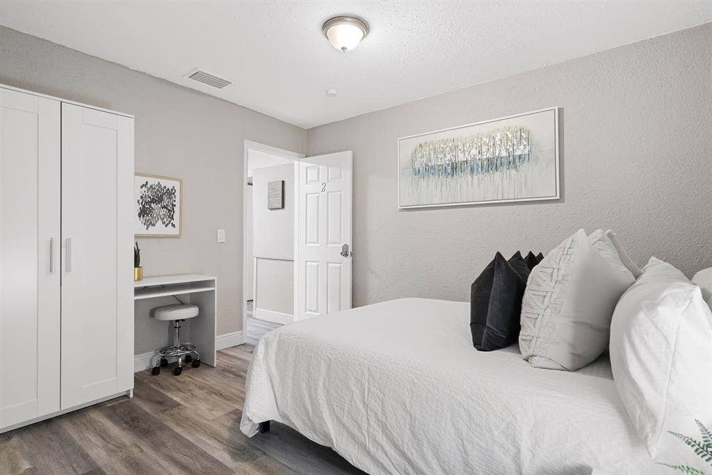 7 BR in Tampa