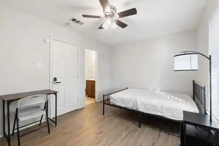 4 BR in Fort Worth