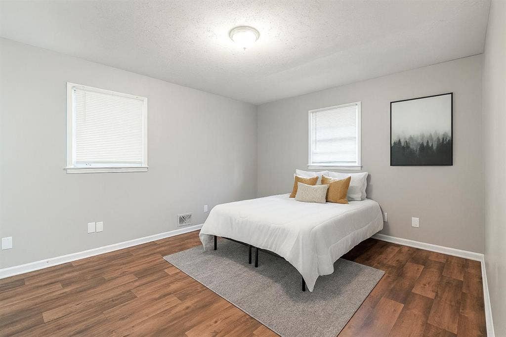 10 BR in Decatur
