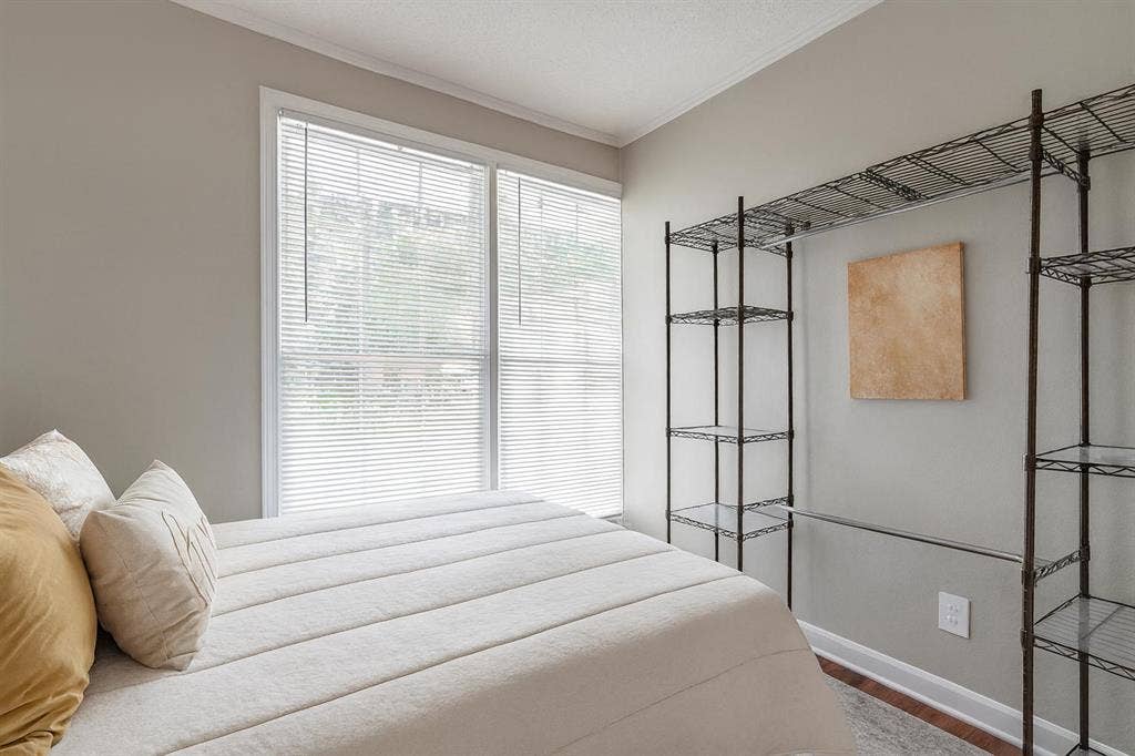 10 BR in Decatur
