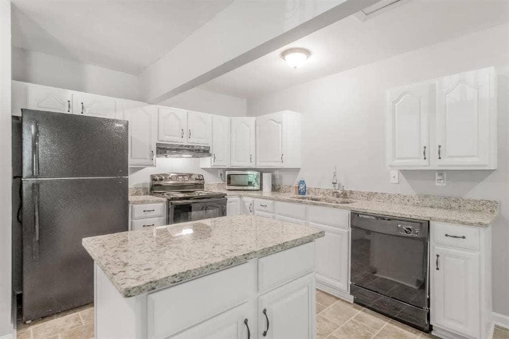 6 BR in Atlanta