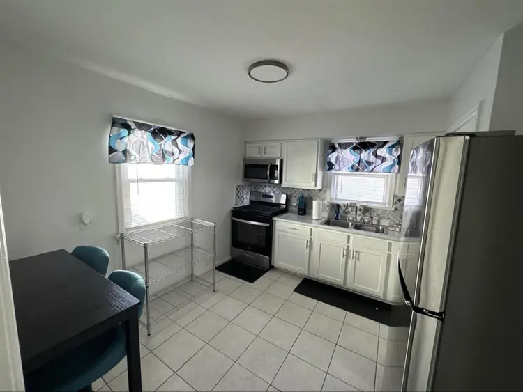 UT Student Housing (FURNISHED)