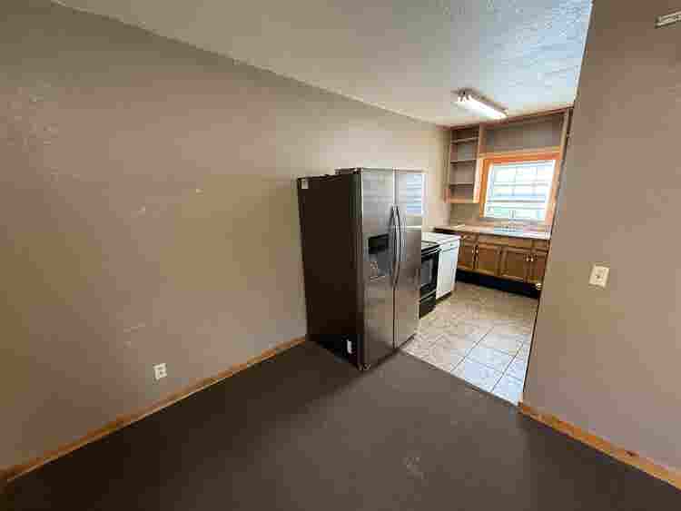 1 Bedroom Unit IMMEDIATE Occupancy