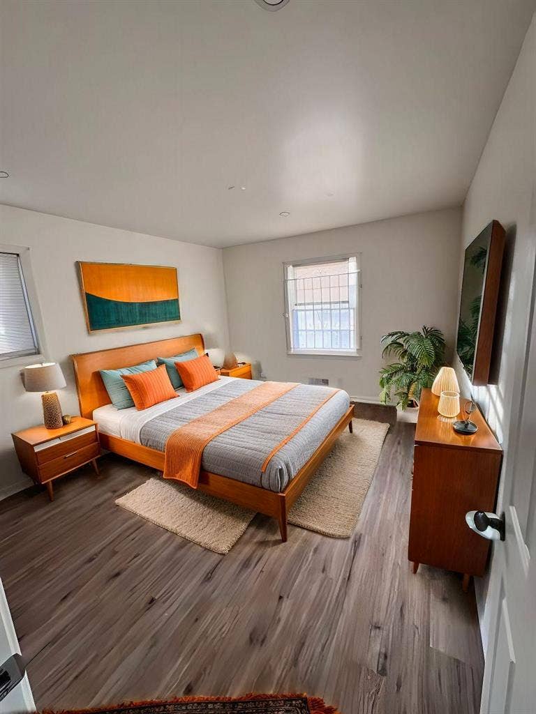 4 BR in East Point