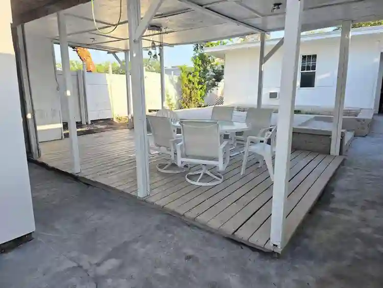 7 BR in Bradenton