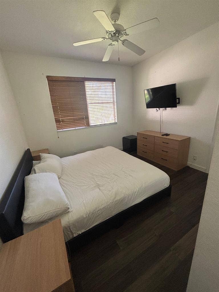 1 BR in Lauderdale Lakes