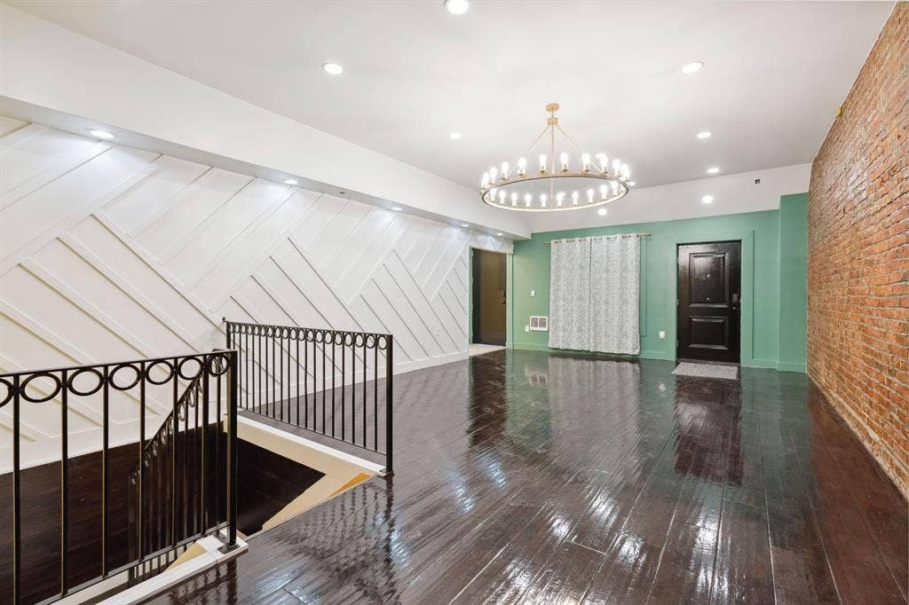 12 BR in Philadelphia