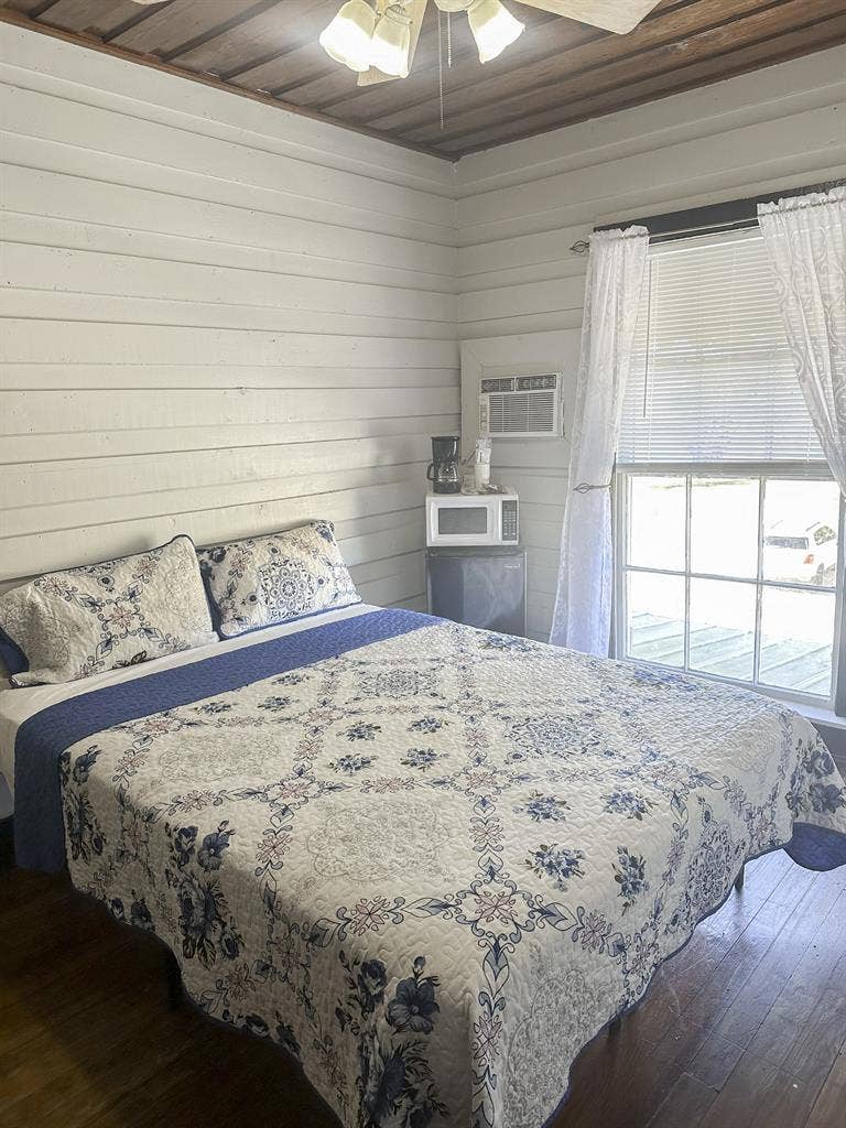 1 BR in Orange City