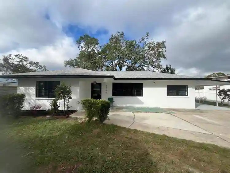 1 BR in Bradenton