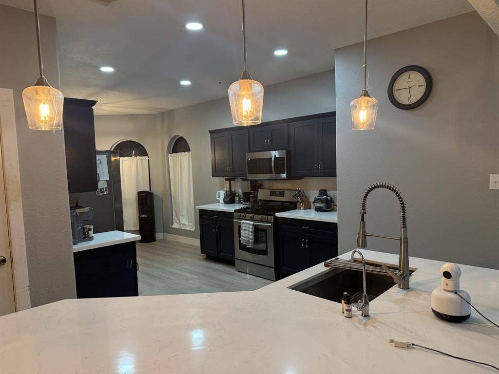 Smallbedroom Utilities are Included